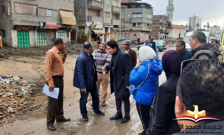 معاينة طريق عزبة البرج للوقوف على اسباب انهيار ة