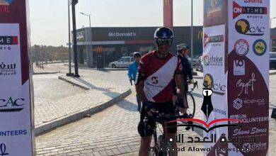 إنطلاق المتسابق صلاح كمال من العين السخنة إلى الشلاتين بالدراجة الهوائية