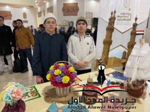 الطلاب الوافدون يشاركون بأعمالهم الفنية في جناح الأزهر بمعرض الكتاب