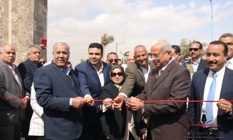 صقر يفتتح مهرجان السويس للثقافة و التسوق