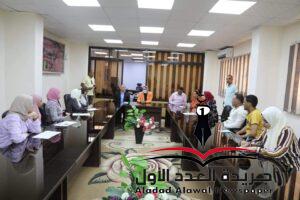نائب محافظ الوادي الجديد تتابع منظومة العمل بالمركز التكنولوجي بالخارجة