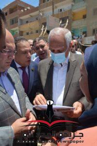 محافظ الجيزة يتفقد أعمال إنشاء السوق الحضاري الجديد بالعياط