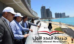 لمتابعة سير العمل.. رئيس الوزراء يتفقد مدينة العلمين الجديدة