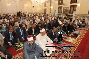 وسط جموع المصلين.. محافظ المنوفية يؤدي شعائر صلاة عيد الأضحى المبارك 