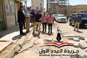 محافظ الوادي الجديد يتابع أعمال توسعة شارع النبوي المهندس بالخارجة