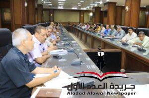 نائب محافظ سوهاج يعقد اجتماعاً لحصر بيانات أملاك الدولة