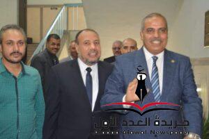رئيس جامعة أسيوط يستقبل رئيس جامعة الأزهر لمناقشة رسالة دكتوراة في اللغويات 