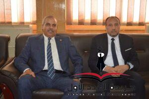 رئيس جامعة أسيوط يستقبل رئيس جامعة الأزهر لمناقشة رسالة دكتوراة في اللغويات 