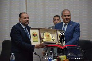 نائب رئيس جامعة الأزهر للوجه القبلي يكرم المحرصاوي