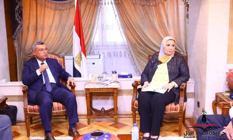 وزيرة التضامن تستقبل وزير البترول ورئيس جمعية محبى مصر