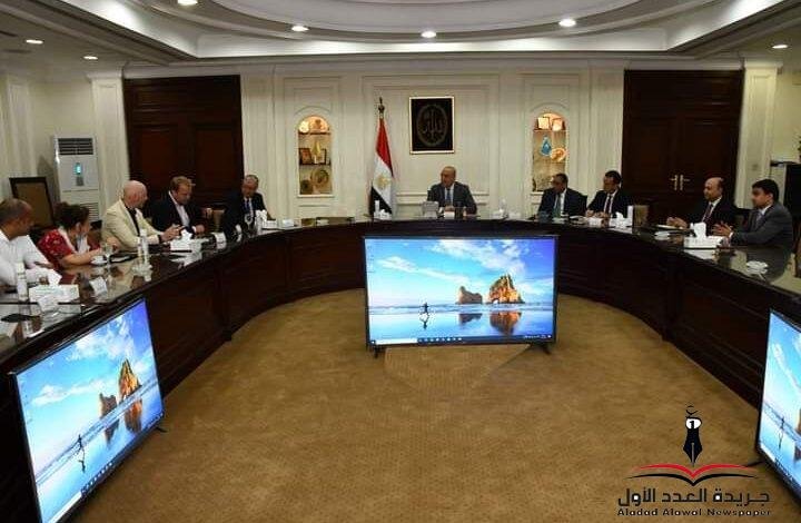"الجزار" يتابع الموقف التنفيذي لمشروع الحدائق "كابيتال بارك" بالعاصمة