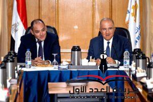 وزير التجارة والصناعة يستعرض مع مجلس إدارة إتحاد الصناعات 