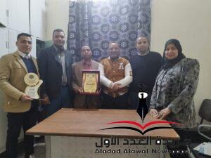 العدد الأول وقناة الصعيد يكرم السجل المدني بنجع حمادي