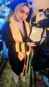 جريدة العدد الأول تُهنئ "مها أبو دنيا" على تخرجها وحصولها على بكالريوس المحاسبة بكلية التجارة متمنيين لها دوام التقدم والنجاح