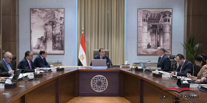 رئيس الوزراء يتابع عددًا من ملفات العمل المشتركة