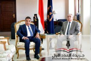 قام اللواء طارق مرزوق، محافظ الدقهلية، اليوم، بزيارة مقر مديرية أمن الدقهلية، لتهنئة اللواء عصام هلال، مساعد وزير الداخلية ومدير أمن الدقهلية الجديد