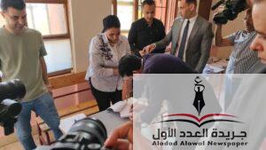 وزير الشباب والرياضة.. اول الحاضرين ..يدلى بصوته فى انتخابات الشيوخ بمدينة الشروق.. صور