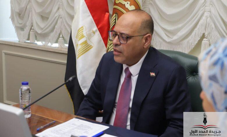 وزير العمل يقوم باختبارات جديدة للمرشحين للعمل بالأردن   