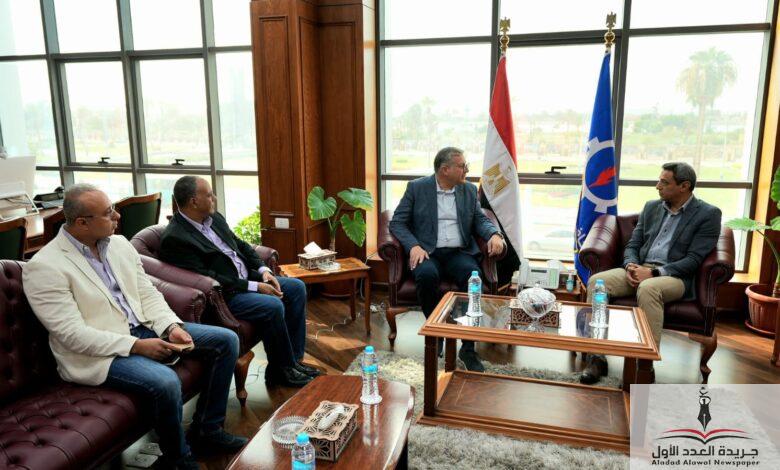 محافظ السويس يستقبل وزير البترول والثروة المعدنية