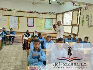محمود علي الخطيب يتابع سير العملية التعليمية بمدرسة الكرنك للتعليم الأساسي بأبوتشت